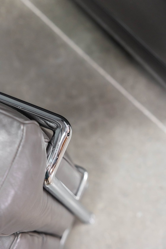 Image 1 of Poltrone Corbusier LC2, 2x