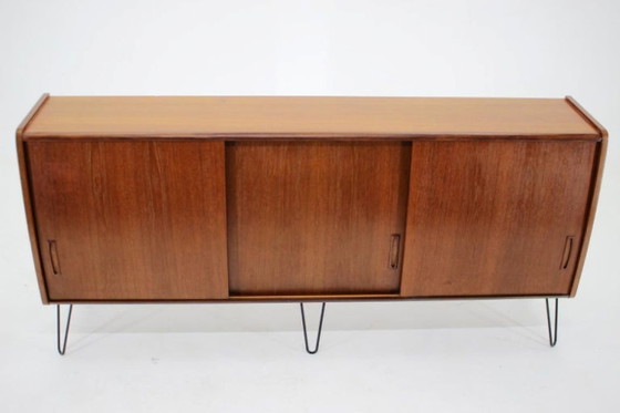 Gerecycled Deens dressoir uit de jaren 60 in mid-century modern stijl, gemaakt van teakhout, op – Glass (photo 6 of 12)
