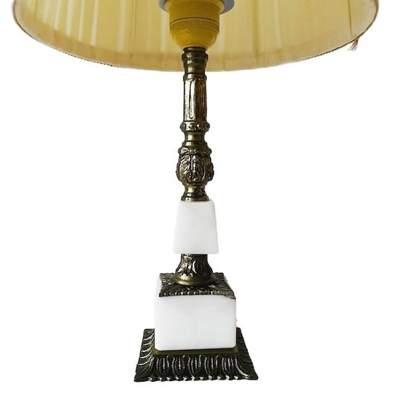 Image 1 of Vintage tafellamp wit marmer messing barok 1950's