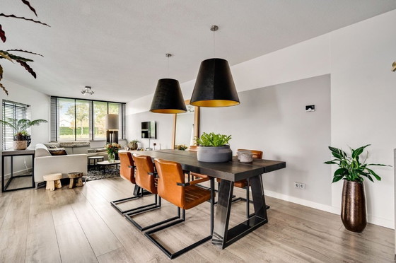 Image 1 of Tavolo da pranzo Remy Meijers