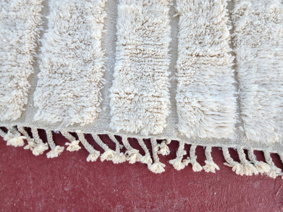 Image 1 of Handmade Beni Ouarain Rug 240×160 cm – Moroccan Berber Wool Carpet – Minimalist Ivory Scandinavian Style