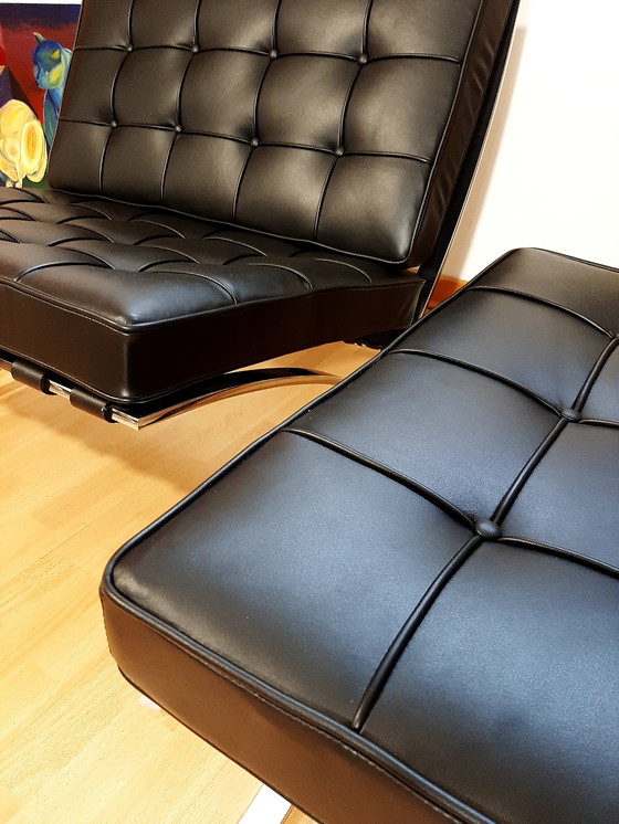 Image 1 of Knoll Set Barcelona New-Never Used Black Leather Design by Ludwig Mies Van Der Rohe and Lilly Reich (1929)