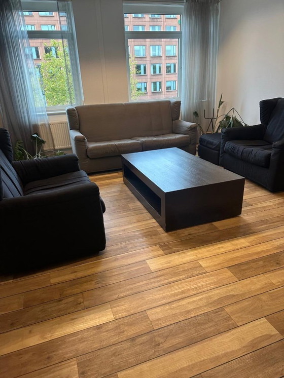 Image 1 of Bank Sky high en 2 loveseats van Gelderland bekleed met de stof Andes resp. in taupe en zwart