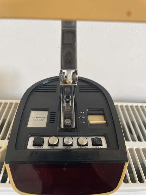 Image 1 of Timco Tischlampe mit LED-Wecker 1970er Space Age retro Hong Kong. Teleskopische Kapsel. selten.