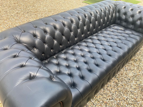 Image 1 of Wade Chesterfield a tre posti