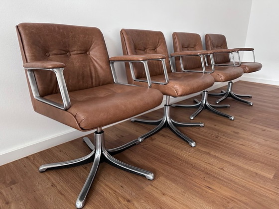 Image 1 of Ensemble de 4 chaises Osvaldo Borsani P126 - Cuir cognac d'origine - Tecno