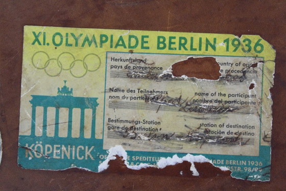 Valise en cuir pour participant aux Jeux olympiques de Berlin, par Alfred Lerbletier, années 1930 (photo 3 of 21)