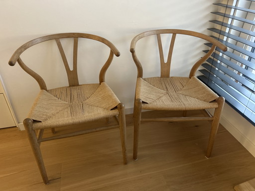 Carl Hansen Wishbone Eiche, 2x geseift