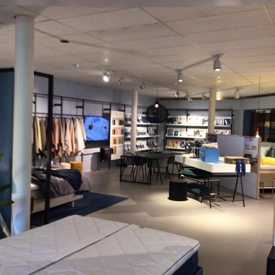 Image 1 of Auping Essential 160 x 200