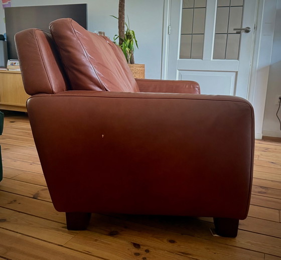 Modern-vintage cognac leren bank – Compact 2-zitter – 2 zitsbanken, Leer, Hout (photo 2 of 6)
