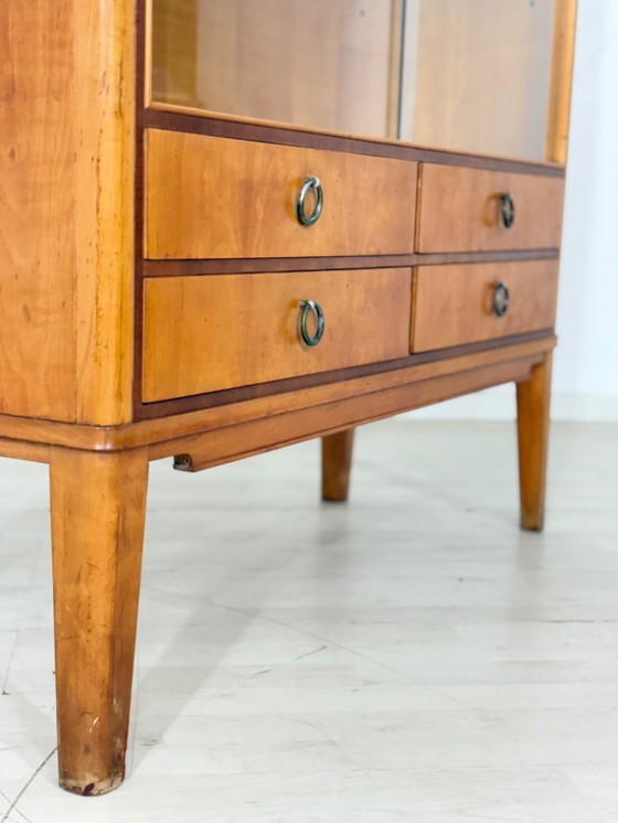 Image 1 of Vintage vitrinekast / dressoir / wandkast / servieskast uit de jaren 60 – in uitstekende staat.