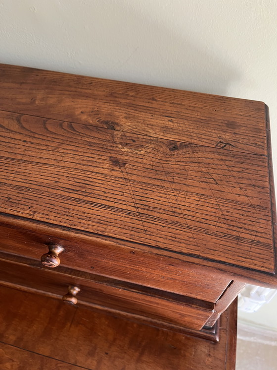 Image 1 of Scrivania a più livelli in noce