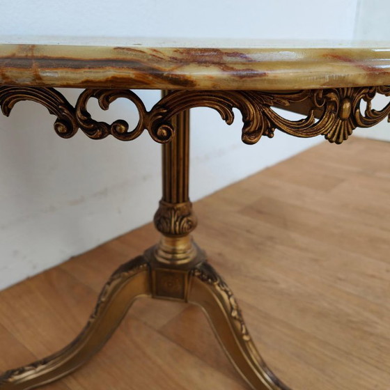 Table basse ronde Vintage Regency avec plateau en marbre onyx 65cm – Tables basses, Marble, Brass (photo 7 of 10)