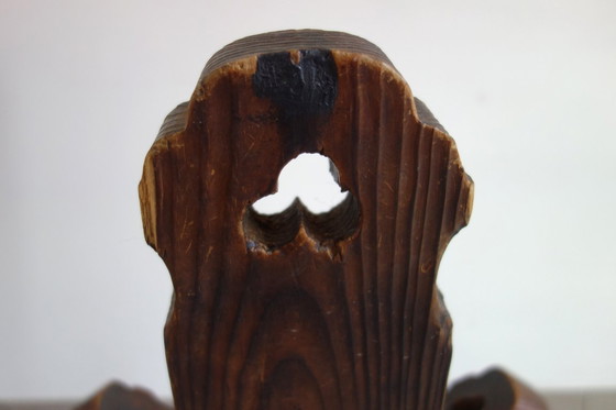 Image 1 of Brutalistischer Dreibeinstuhl aus geschnitztem Holz, Frankreich