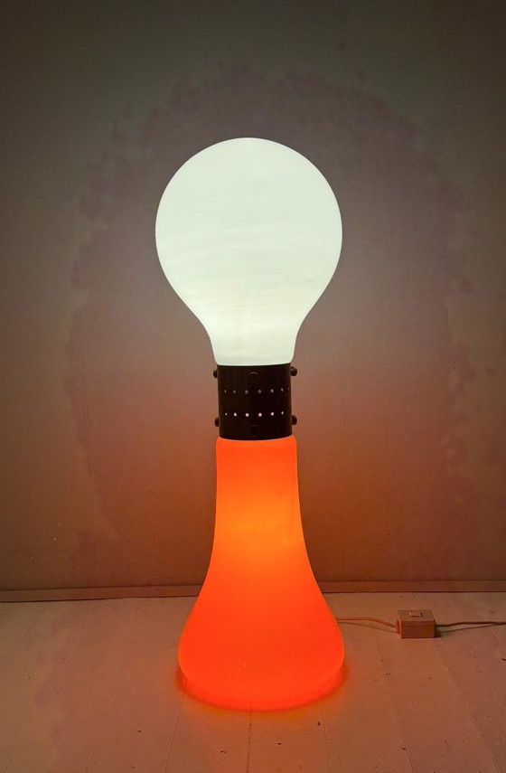 Image 1 of Lampadaire de style Space Age conçu par Carlo Nason pour Mazzega, modèle : « Brillo », Italie, années 1970