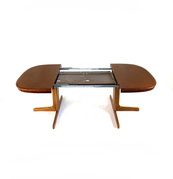 Image 1 of Vintage XL extendable dining table, Lübke '60