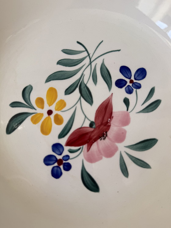 Image 1 of Plat Sarreguemines made in France et peint à la main 