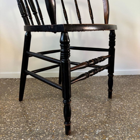 Image 1 of Sillón antiguo estilo Windsor, colección TU Delft, Países Bajos, 1880.
