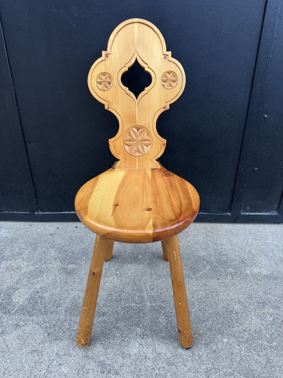 Image 1 of Chaise montagnarde pin massif vintage 