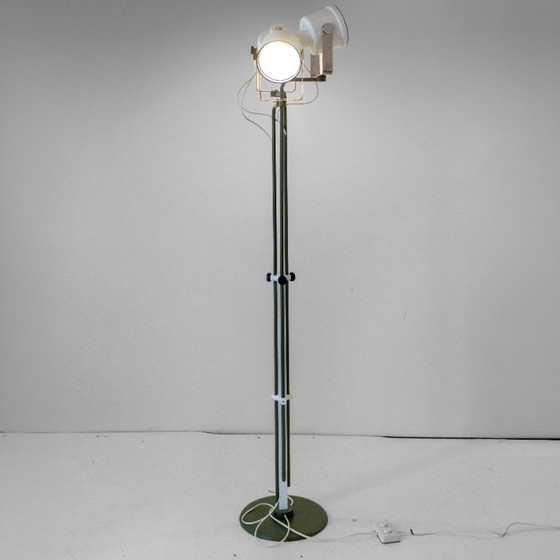 1x Mid-Century Modern Adjustable Floor Lamp by P.L. Brusasco & G. Torretta for Luci – luci Milano (photo 3 of 14)