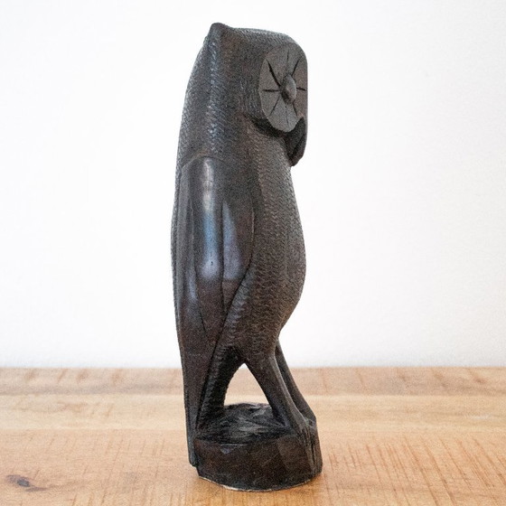 Alta statuetta vintage di gufo in legno duro intagliata a mano, arte Makonde – Oggetti decorativi, Wood (photo 4 of 9)