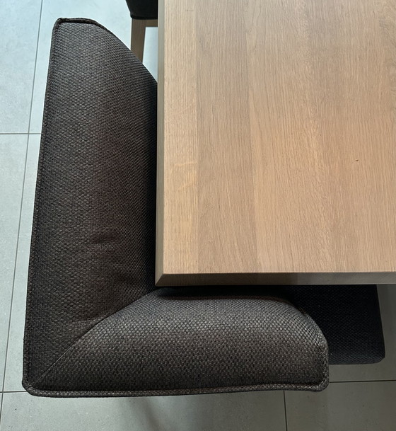 Image 1 of Grey7 Design Tafel 140X140 met 4 fauteuils (Ontwerp Bertram Beerbaum)