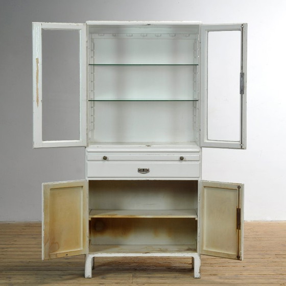 Image 1 of Medizinischer Holzschrank, um 1950