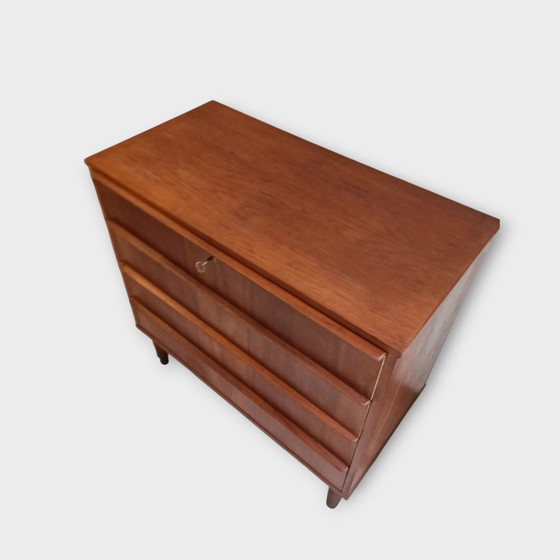 Image 1 of Deense Teak Ladekast