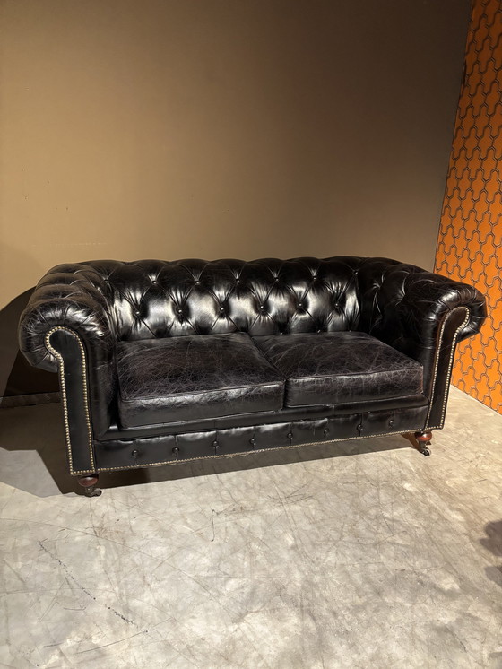 Image 1 of Chesterfield sofa Black grained leather