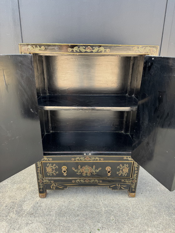 Vintage Tianjin gelakte Chinese meubels – High boards, Wood, Stone (photo 9 of 15)