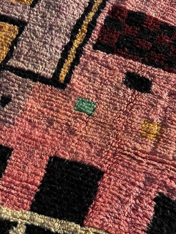Image 1 of Pink Moroccan Boujad Rug 200x310 cm Wool Carpet – Rug for Modern Interiors