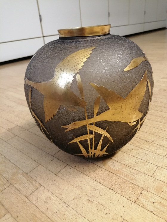 Image 1 of Alfred Taube etched glass with wild geese, designer vintage vase