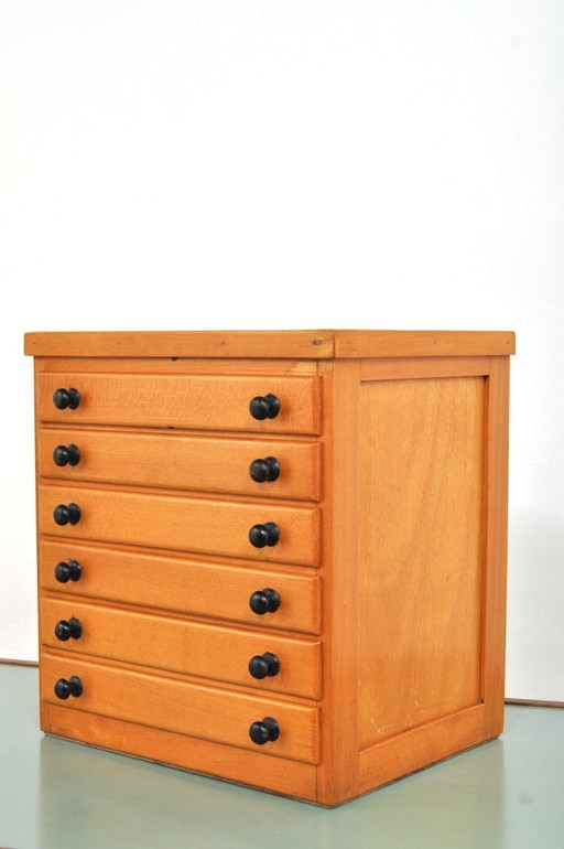 Armoire à bijoux vintage en bois de hêtre, années 1950