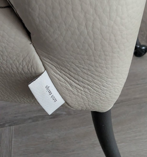 Image 1 of Twee eetkamerstoelen van Bert Plantagie, model Duo.