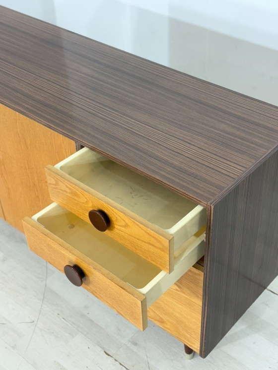 Image 1 of Credenza, cassettiera, comò, mobiletto, vintage di metà secolo