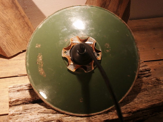 Suspension en tôle émaillée verte – Aluminium, Vintage (photo 2 of 5)