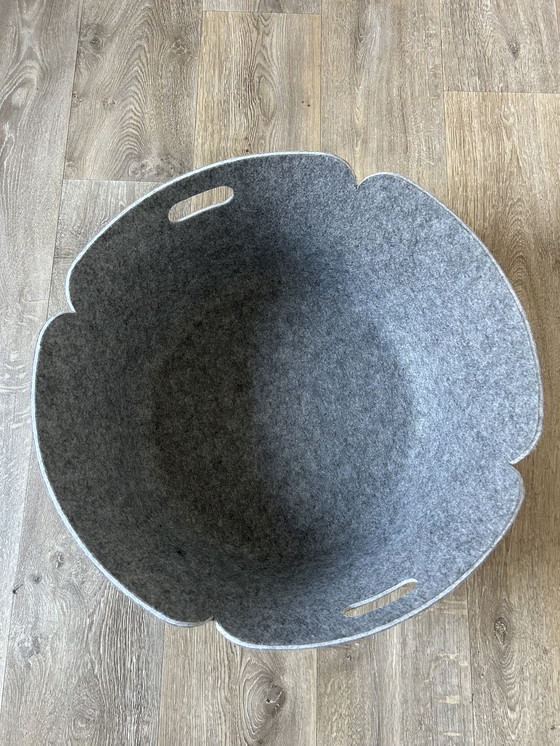 Image 1 of Muuto Restore Basket Round Gray