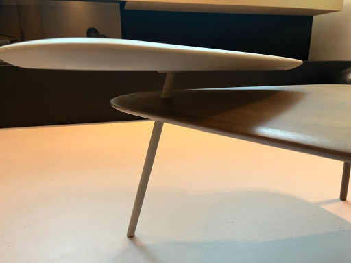 Leolux Tilio Coffee Table