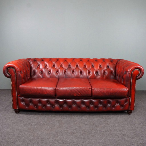 Divano Chesterfield a 3 posti