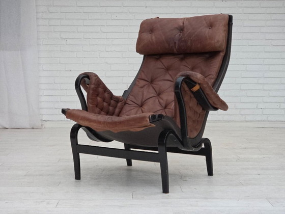 Image 1 of Jaren 70, Zweeds ontwerp van Bruno Mathsson, model "Pernilla", meubelleer.