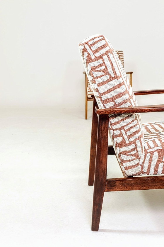 Image 1 of Mid-century moderne loungestoel met etnische jacquardafwerking, 1970