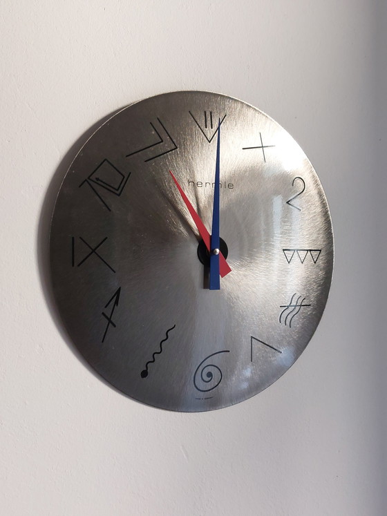 Image 1 of Postmoderne metalen vintage wandklok Hermle Duitsland Memphis-stijl
