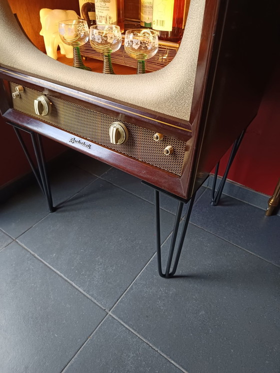 Unique vintage television creatively converted into an illuminated liquor cabinet., Radiobell, Metal (photo 10 of 12)