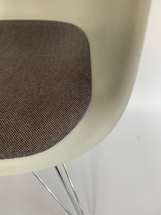 4x chaises Vitra Eames DAR – Chaises de salle à manger, Chrome, Plastique (photo 7 of 7)