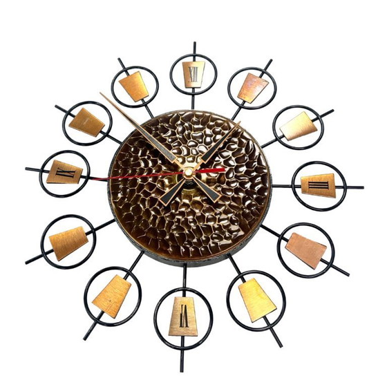 Image 1 of Horloge murale en métal et laiton à motif soleil, style moderne du milieu du XXe siècle, Allemagne, années 1960