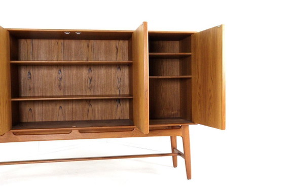 Image 1 of Credenza Svend Aage Madsen per K. Knudsen & Son, design vintage danese