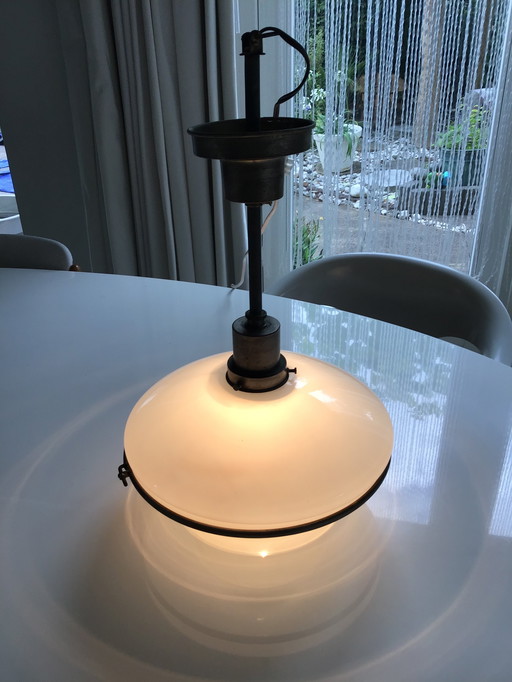 Bauhaus lamp by Otto Muller
