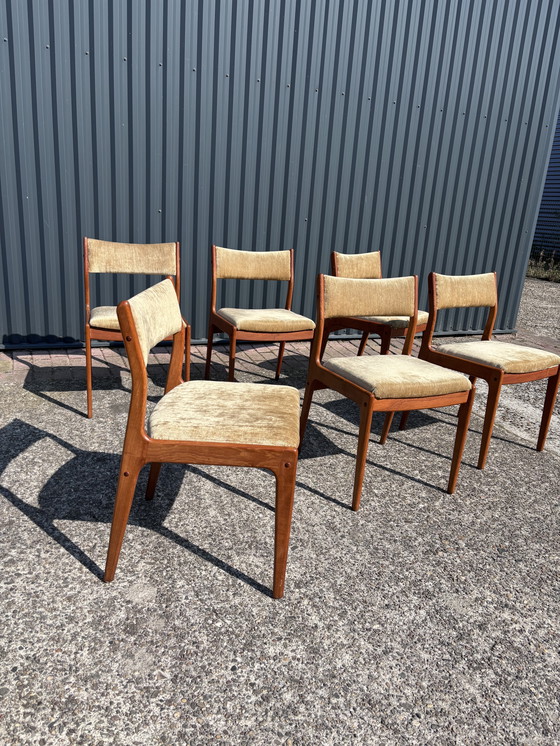 Image 1 of 6 X Vintage Eetkamerstoelen Deens  Teak