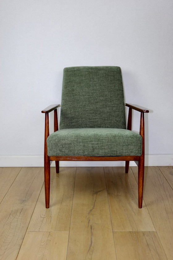 Image 1 of Fauteuil « Lis », modèle vert olive des années 1970, signé Henryk Lis - 2 exemplaires disponibles