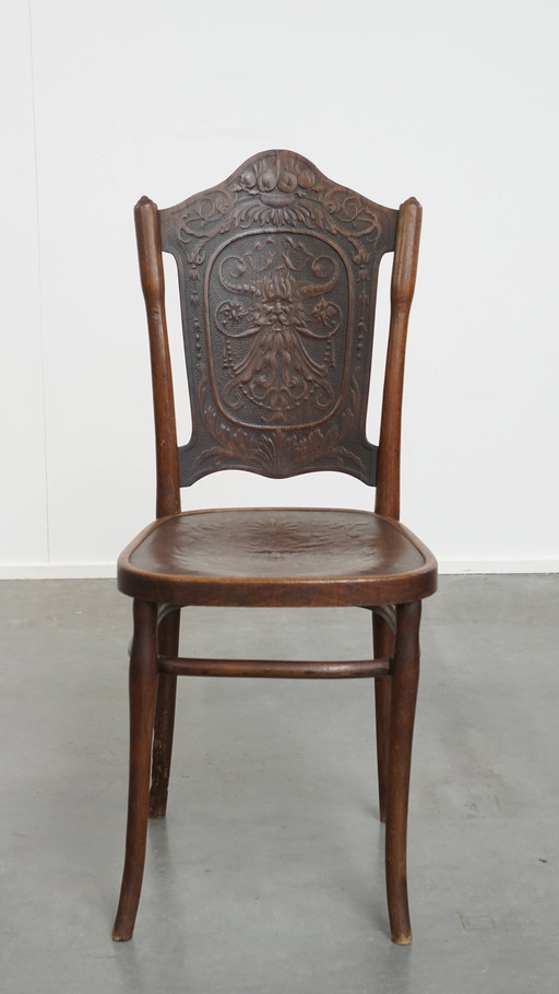 Antique Jacob and Josef Kohn Thonet chair from early 20th century